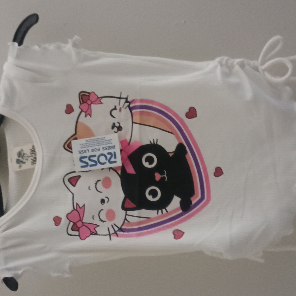 Clothes - Picture 7 of 8